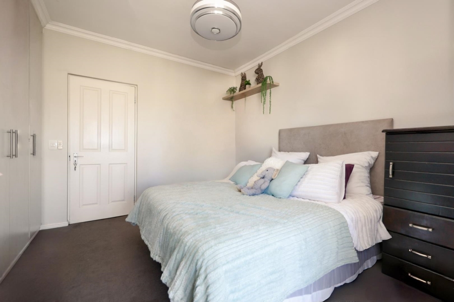 3 Bedroom Property for Sale in Kraaibosch Western Cape